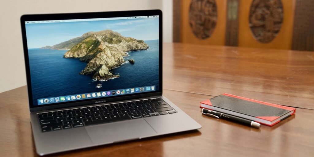 Le MacBook Air (M1, 2020) est facilement l'un des ordinateurs portables Apple les plus excitants de ces dernières années.