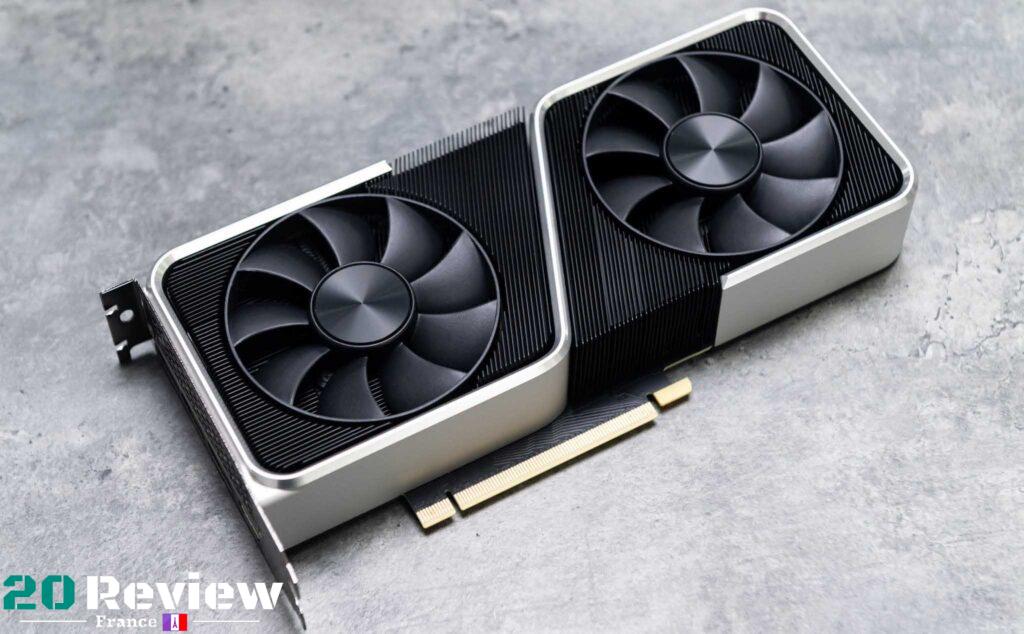La Nvidia GeForce RTX 3080 est la puissance absolue d'une carte graphique, provoquant l'un des plus grands sauts générationnels en matière de GPU ...