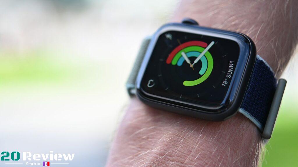 Le capteur de lumière ambiante de l'écran d'Apple Watch Series 5 peut détecter la luminosité de votre environnement et s'ajuster en conséquence,
