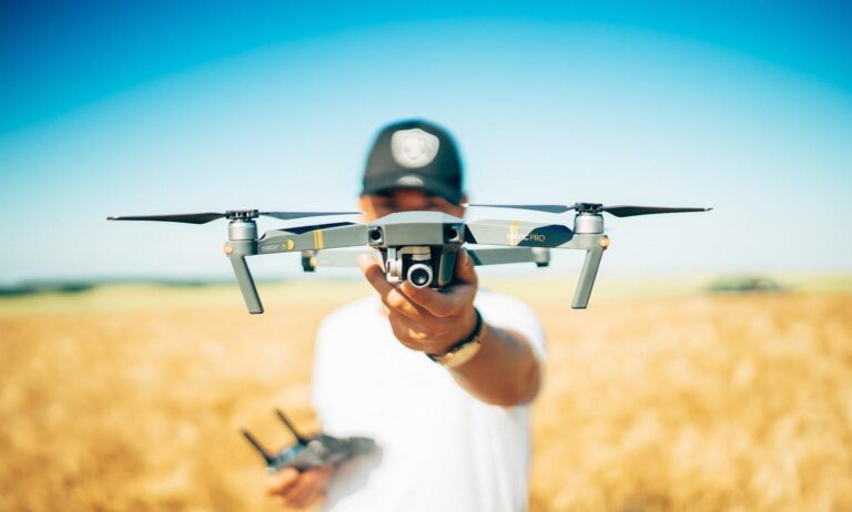Les meilleurs drones pour les photographes · Le meilleur drone global pour la plupart des photographes.