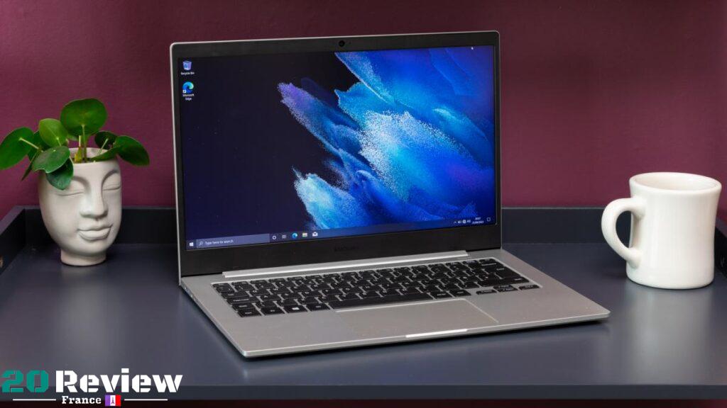 Le Galaxy Book Go est un ordinateur portable pour les personnes peu exigeantes en termes de performances.