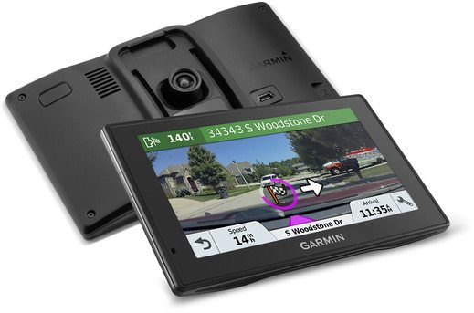 Le Garmin Drive Assist 51 est un très bon système de navigation par satellite, avec en prime des mises à jour à vie et du trafic ainsi que l'inclusion d'une caméra de tableau de bord.