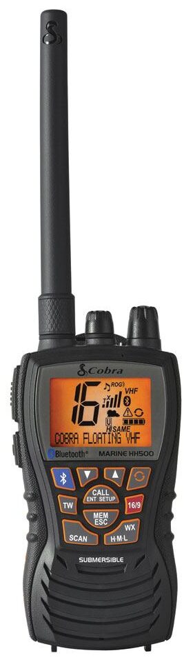 Le MRHH500 est notre ancienne radio VHF portable et dispose désormais d'une connectivité Bluetooth® afin que vous puissiez passer et recevoir des appels directement depuis votre radio VHF.