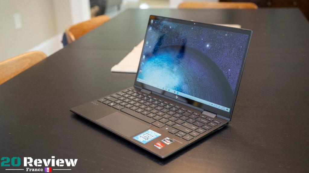 Le ThinkPad X12 Detachable est conçu pour les professionnels qui sont au bureau un jour et sur le terrain un autre.