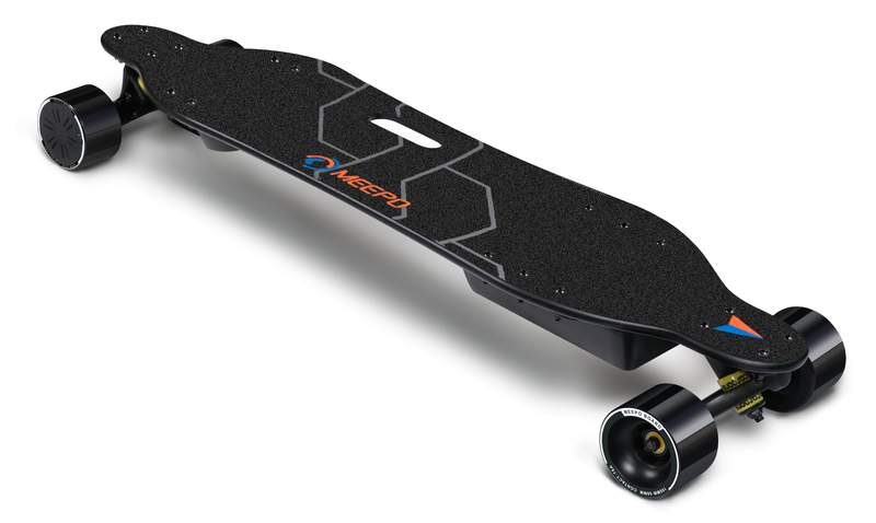 Le Meepo V3 est le skateboard électrique le plus populaire, sinon le plus populaire.