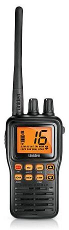 L'Uniden MHS75 est une radio marine VHF bidirectionnelle étanche et portable avec une puissance d'émission réglable de 1 Watt, 2,5 Watts ou 5 Watts.