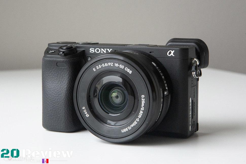 Le Sony Alpha a6400 est un appareil photo sans miroir au format APS-C avec un grand capteur CMOS de 24,2 MP, conçu avec des fonctionnalités professionnelles intégrées pour offrir.