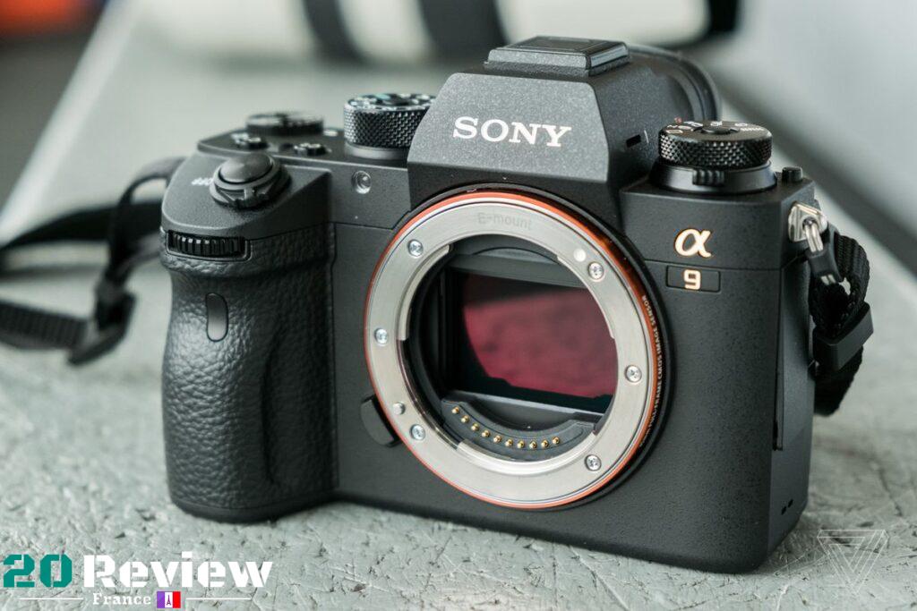 Le Sony Alpha 9 est le premier appareil photo de la société destiné aux photographes professionnels de mariage, d'action et de sport.