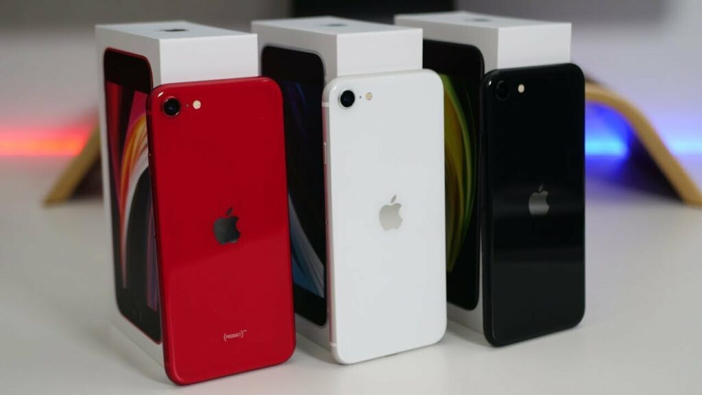L’iPhone SE de nouvelle génération est un nouvel iPhone puissant au design emblématique, doté de la puce A15 Bionic et de la 5G.