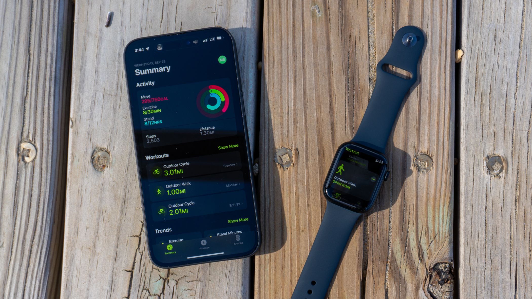 L'Apple Watch Series 6 est une montre intelligente très performante en termes de suivi de la santé et de la condition physique.