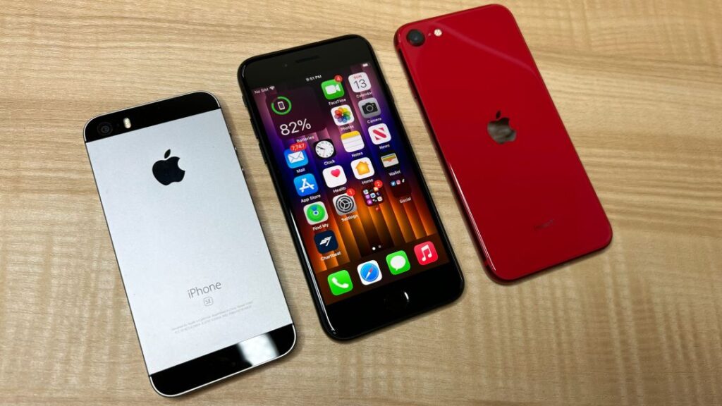 L'iPhone SE est une série de iphones à moindre coût, faisant partie de la famille iPhone conçue par Apple.