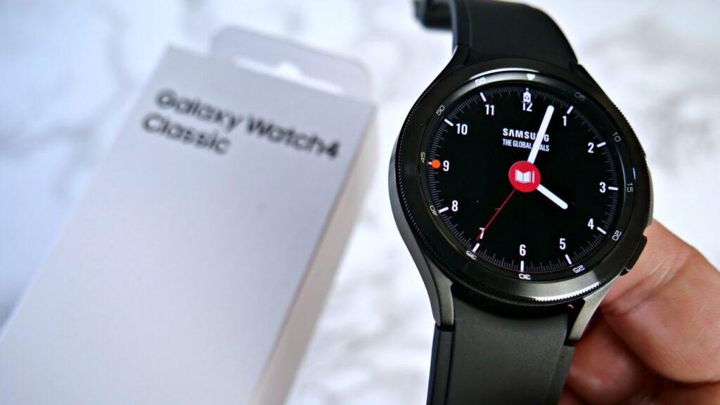 La Galaxy Watch 4 est très rapide et charge les applications plus rapidement que n'importe quelle montre Android dont je me souvienne.