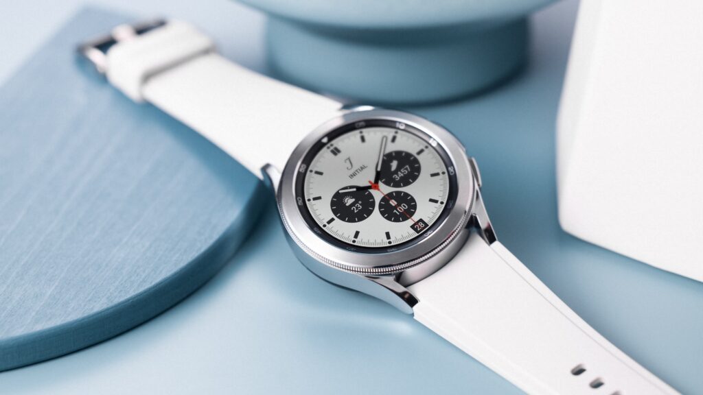 La Samsung Galaxy Watch 4 Classic est une montre connectée premium standard, et elle présente à la fois les avantages et les inconvénients de tels montre intelligent.