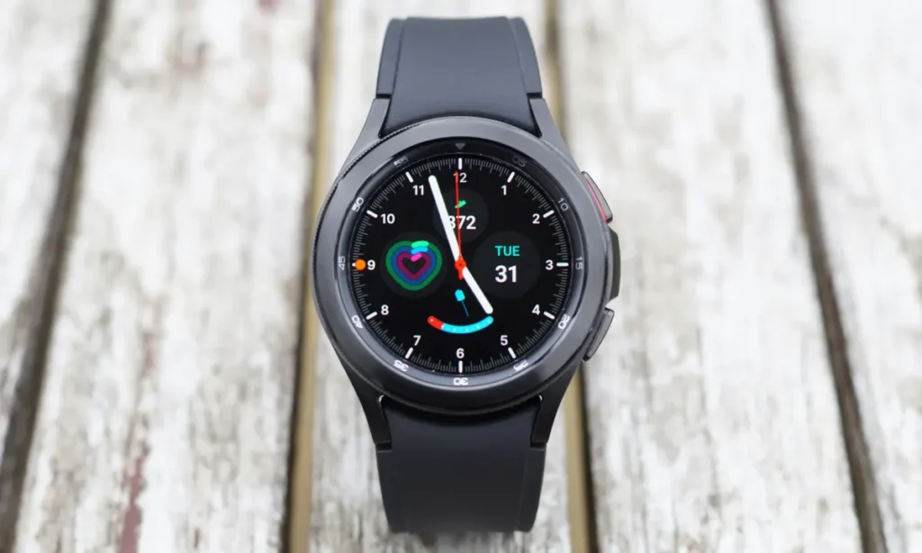 La Galaxy Watch 4 est actuellement la meilleure montre intelligente pour tout utilisateur de smartphone Android, avec un matériel de pointe et un tout nouveau logiciel développé.