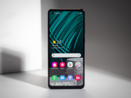 Le Samsung Galaxy A22 est basé sur Android 11 et contient 64 Go de stockage intégré. Le Samsung Galaxy A22 mesure 159,30 x 73,60 x 8,40 mm (hauteur x largeur x épaisseur) et pèse 186,00 grammes. Il a été lancé dans les couleurs noir, menthe, violet et blanc.