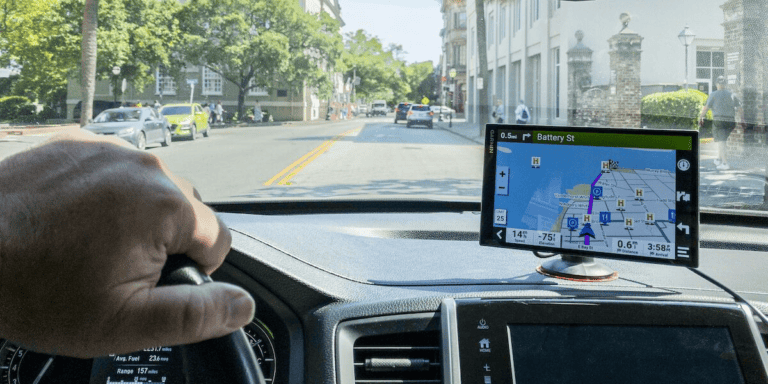 Les 15 Meilleurs GPS de Navigation Pour Voiture, Camion et Moto